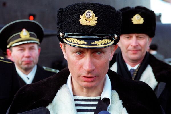 Dmitri Peskov s-a referit la propunerea ca Vladimir Putin să poarte uniformă Dmitri Peskov s-a referit la propunerea ca Vladimir Putin să poarte uniformă - Sputnik Moldova