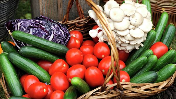 Овощи и зелень / Vegetables and greens - Sputnik Молдова