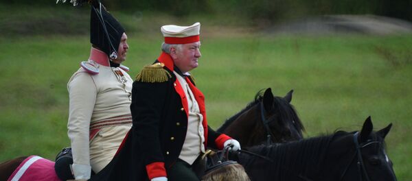 Участники военно-исторической реконструкции Бородинского сражения во время представления на Бородинском поле - Sputnik Молдова