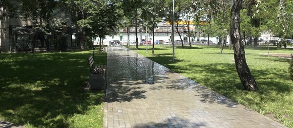 Scuarul din strada Bucuriei, sectorul Buiucani a fost renovat: Iată cum arată acum - Sputnik Moldova