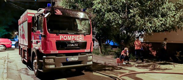 Пожар по адресу Ливиу Деляну 3 Пожар по адресу Ливиу Деляну 3 - Sputnik Молдова