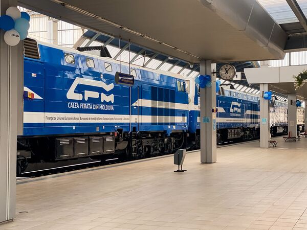 Locomotivele for fi utilizate atât la transportarea mărfurilor, cât și a călătorilor  - Sputnik Moldova
