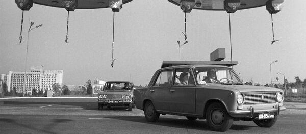 Новые бензозаправочные станции построены вдоль всего пути олимпийского огня - от границы СССР с Румынией до Москвы - столицы Олимпиады-80. - Sputnik Молдова