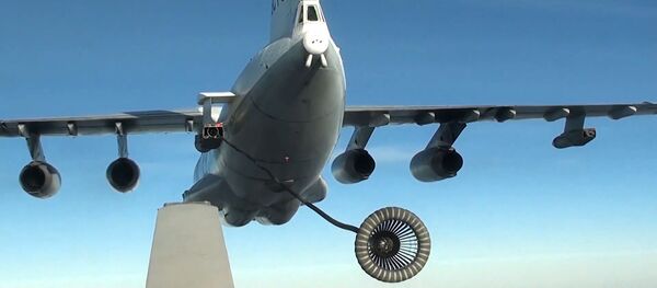 Дозаправка, запуски ракет и воздушное патрулирование: учения российских самолетов дальней авиации  - Sputnik Молдова