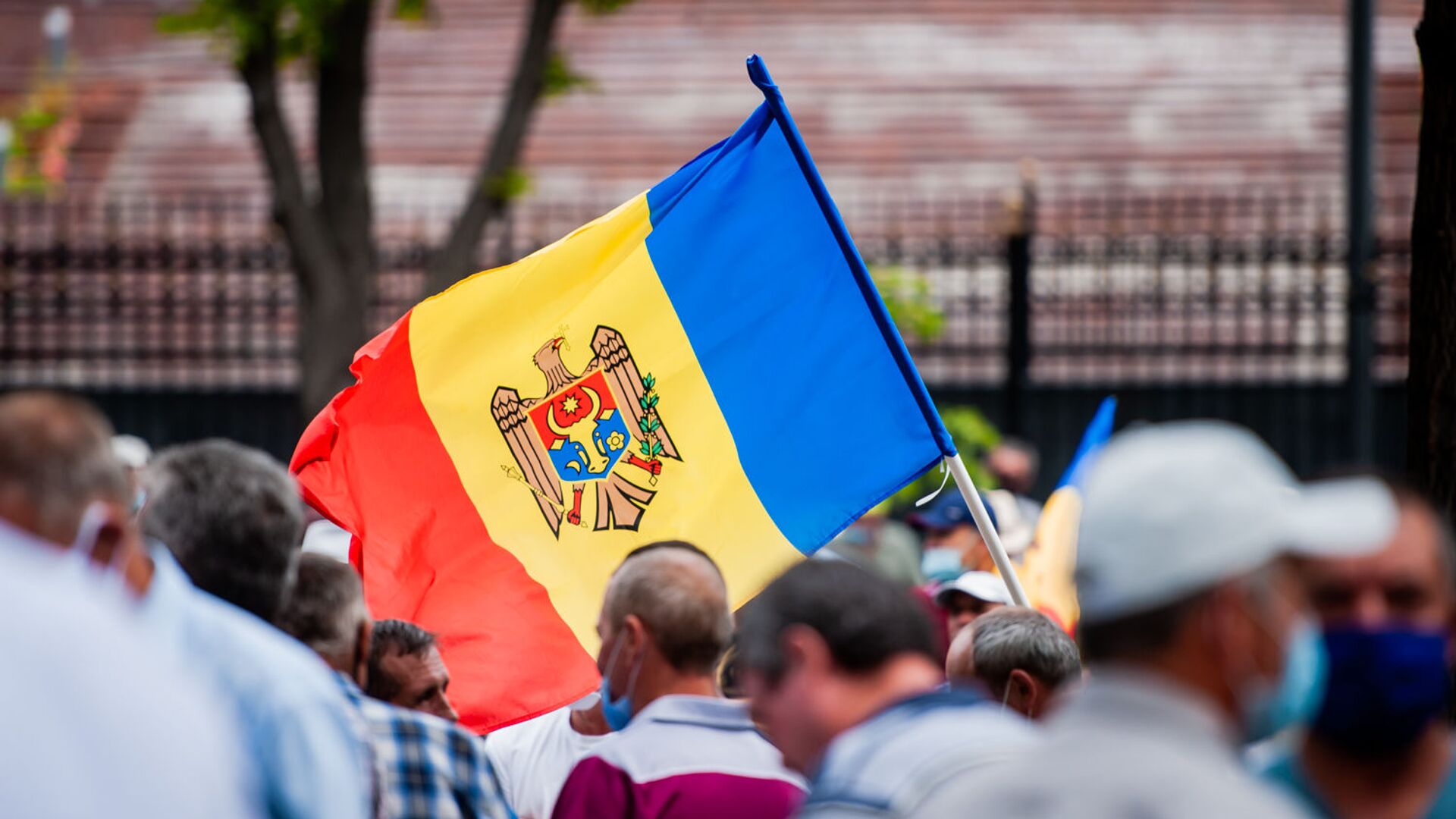 Протест комбатантов перед зданием парламента Молдовы - Sputnik Moldova-România, 1920, 25.07.2021