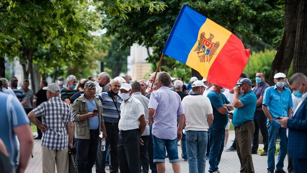 Протест комбатантов перед зданием парламента Молдовы - Sputnik Молдова