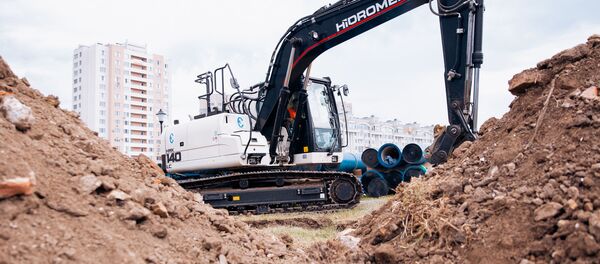 Прокладка водопроводных сетей на улице Альбишоара - Sputnik Moldova