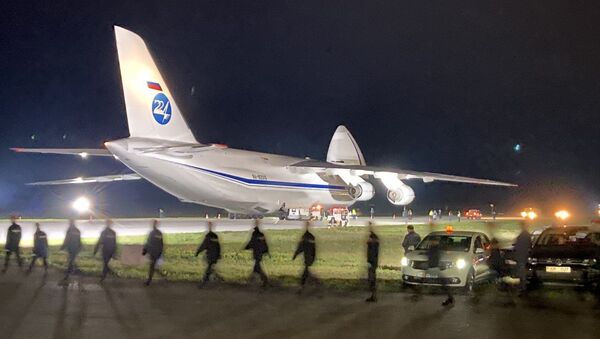 Борт ВКС России доставил в Молдову гуманитарную помощь из Китая - Sputnik Moldova