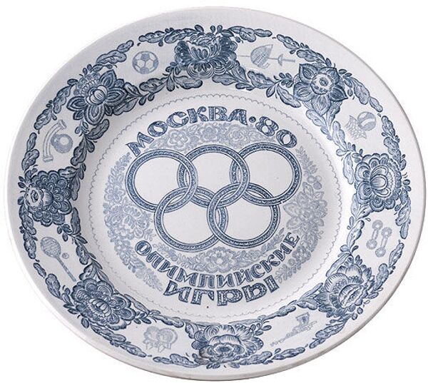 От штор до стопок – какие сувениры делали к Олимпиаде-80 От штор до стопок – какие сувениры делали к Олимпиаде-80 - Sputnik Молдова