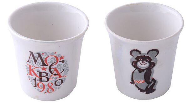 От штор до стопок – какие сувениры делали к Олимпиаде-80 От штор до стопок – какие сувениры делали к Олимпиаде-80 - Sputnik Молдова