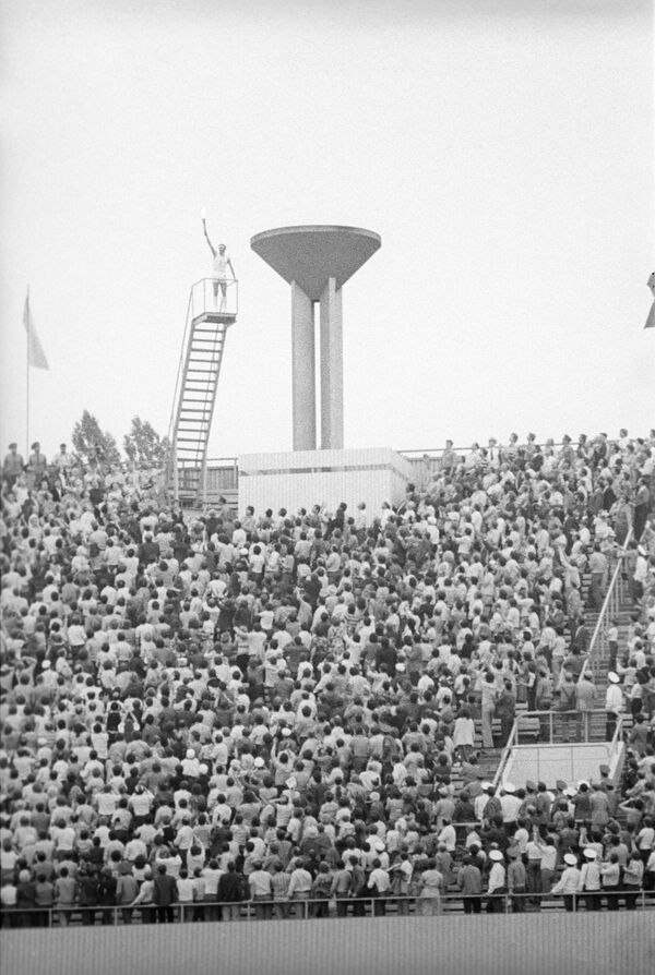 Олимпиада-80: что осталось за кадром церемоний открытия и закрытия Игр в Москве Олимпиада-80: что осталось за кадром церемоний открытия и закрытия Игр в Москве - Sputnik Молдова