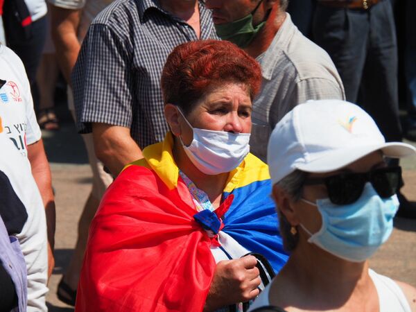 Протест комбатантов: песни, пляски, плацинды под соусом унири Протест комбатантов: песни, пляски, плацинды под соусом унири - Sputnik Молдова