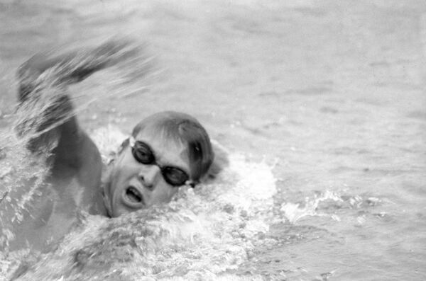 Чемпион Олимпиады-80 Сальников: за три золота мне удалось купить автомобиль ВАЗ Чемпион Олимпиады-80 Сальников: за три золота мне удалось купить автомобиль ВАЗ - Sputnik Молдова