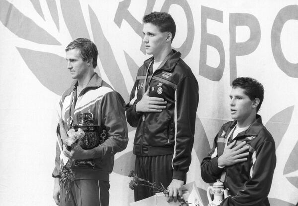 Чемпион Олимпиады-80 Сальников: за три золота мне удалось купить автомобиль ВАЗ Чемпион Олимпиады-80 Сальников: за три золота мне удалось купить автомобиль ВАЗ - Sputnik Молдова