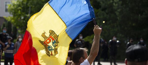 Протест комбатантов перед зданием парламента Молдовы Протест комбатантов перед зданием парламента Молдовы - Sputnik Молдова