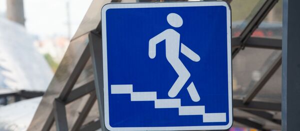 знак подземный пешеходный переход  - Sputnik Moldova