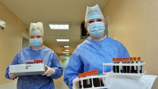 В России завершился первый этап испытания вакцины против COVID-19  - Sputnik Moldova-România