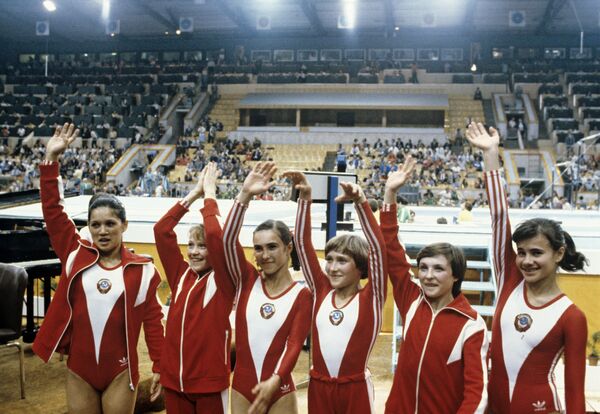 Blugi și adidași: Cum a influențat Olimpiada-80 moda în URSS Blugi și adidași: Cum a influențat Olimpiada-80 moda în URSS - Sputnik Moldova