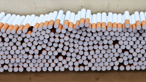 Цех производства сигарет табачной фабрики - Sputnik Молдова