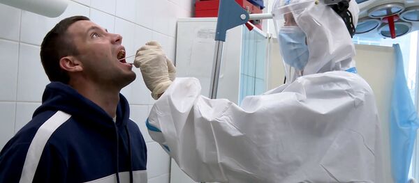 Пассажиров московского аэропорта Шереметьево начали тестировать на коронавирус Пассажиров московского аэропорта Шереметьево начали тестировать на коронавирус - Sputnik Молдова