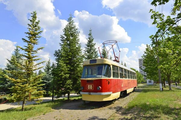 Parcul UTM, o adevărată bijuterie arhitecturală: Sculpturi și exponate de colecție - Foto - Sputnik Moldova