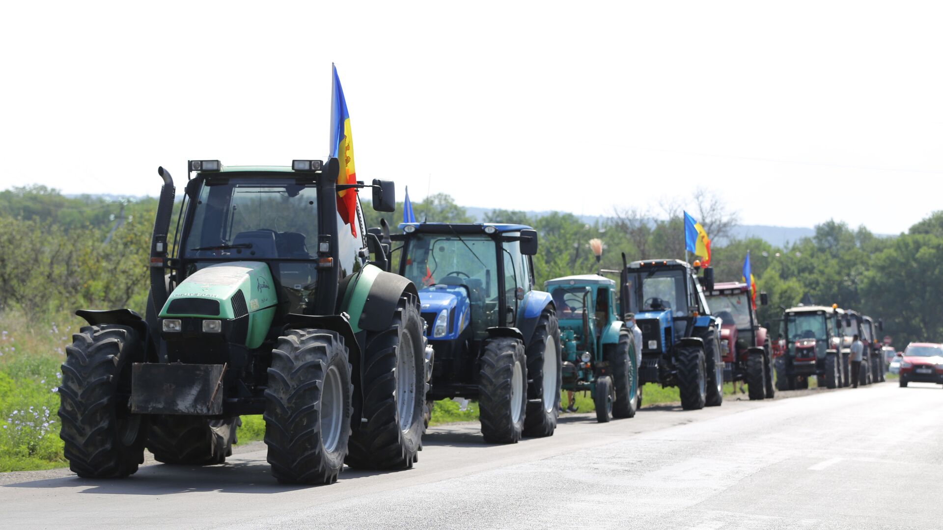 Mai mulți agricultori se pregătesc să blocheze traseul național Chișinău-Căușeni - Sputnik Moldova, 1920, 21.06.2022