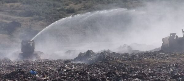 Incendiu la poligonul de deșeuri din Țânțăreni, Anenii Noi  - Sputnik Молдова