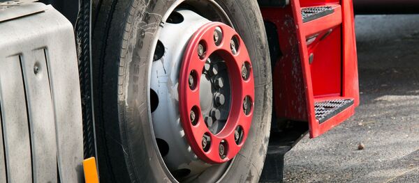 Camion - Sputnik Moldova-România