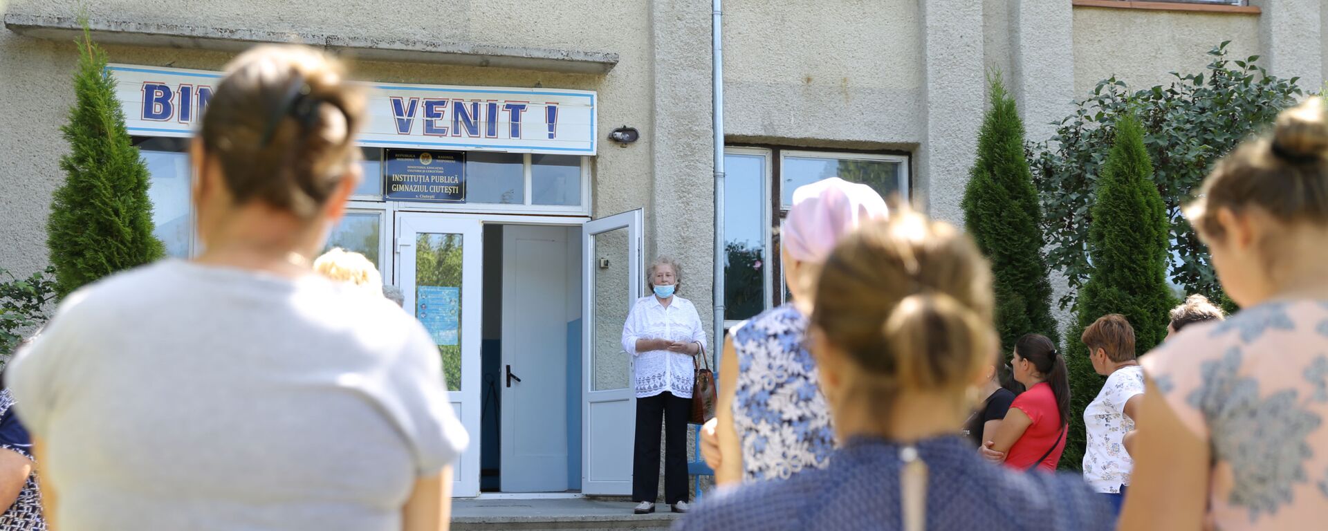Mai mulți părinți din localitatea Ciutești sunt nemulțumiți că autoritățile locale au decis să transforme gimnaziul din sat în școală primară-grădiniță - Sputnik Moldova, 1920, 11.04.2022