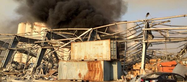 Дым от взрыва в Бейруте - Sputnik Moldova-România