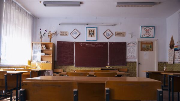 В школах Молдовы не хватает около 2 тысяч учителей - Sputnik Молдова