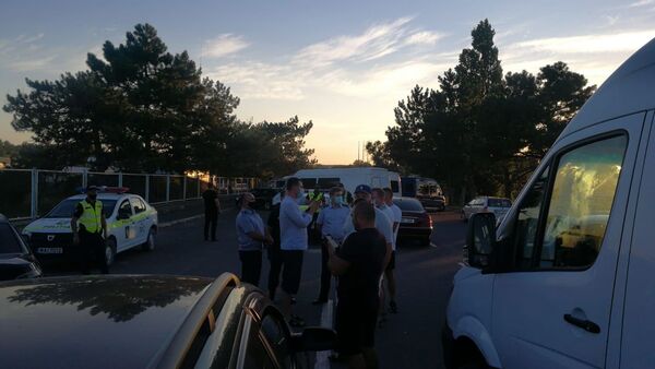 Поздний протест перевозчиков на молдавско-румынской границе: чем они недовольны Поздний протест перевозчиков на молдавско-румынской границе: чем они недовольны - Sputnik Молдова