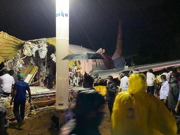 Accident aviatic – o aeronavă cu 191 de pasageri s-a rupt în două! Accident aviatic – o aeronavă cu 191 de pasageri s-a rupt în două! - Sputnik Moldova-România