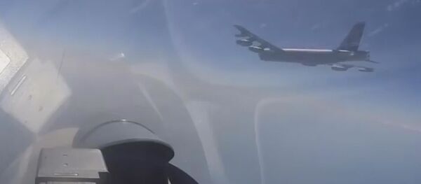 Avionul rusesc Su-27 a interceptat avioane de recunoaștere ale SUA  - Sputnik Moldova