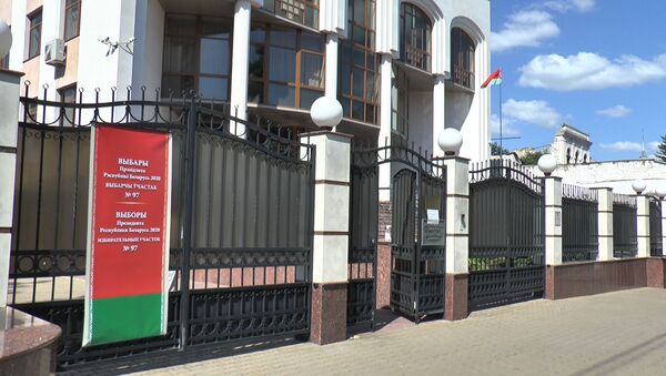 Граждане Беларуси, проживающие в Молдове, голосуют на выборах президента  - Sputnik Молдова