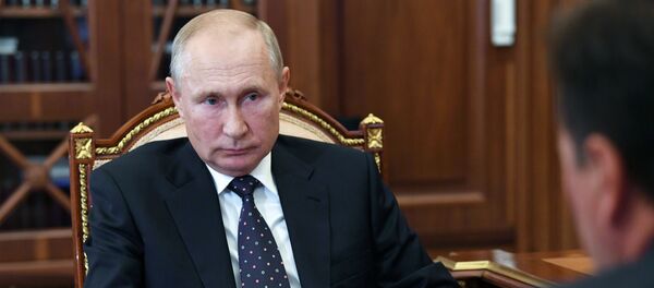 Президент РФ В. Путин провел встречу с губернатором Московской области А. Воробьевым - Sputnik Молдова