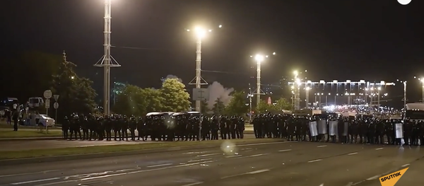 Протесты в Белоруссии: жаркая ночь после выборов - Sputnik Молдова