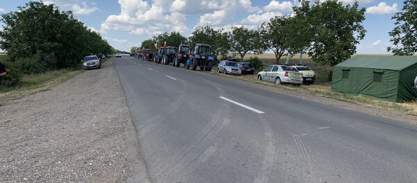 Протест аграриев на юге Молдовы - Sputnik Молдова