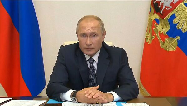 Putin a anunțat înregistrarea primului vaccin rusesc împotriva COVID-19 - Sputnik Moldova
