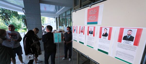 Голосование на выборах президента Белоруссии в Москве - Sputnik Молдова