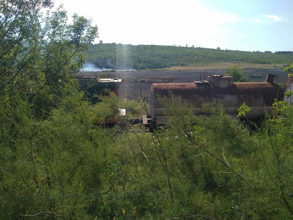 Video - Incendiu pe calea ferată: S-a intervenit cu un tren pentru a stinge flăcările Video - Incendiu pe calea ferată: S-a intervenit cu un tren pentru a stinge flăcările - Sputnik Moldova