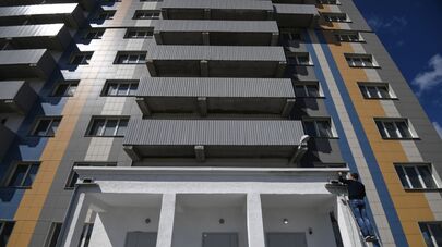 Вручение первых ключей от квартир жильцам нового дома в Новосибирске