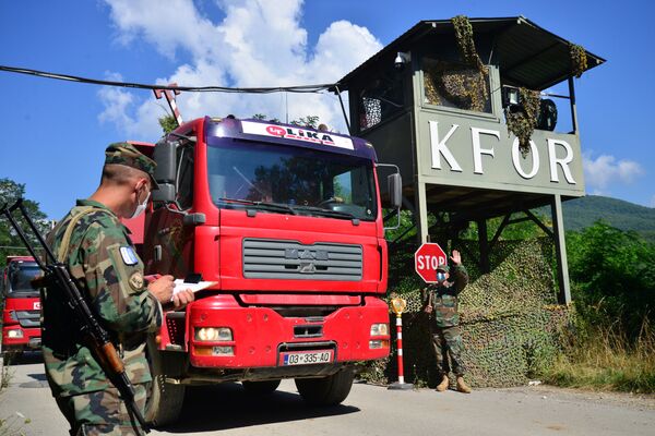 În exclusivitate pentru Sputnik: Militarii moldoveni în Kosovo despre riscurile misiunii În exclusivitate pentru Sputnik: Militarii moldoveni în Kosovo despre riscurile misiunii - Sputnik Moldova