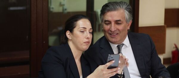 Адвокаты Михаила Ефремова Елизавета Шаргородская и Эльман Пашаев Адвокаты Михаила Ефремова Елизавета Шаргородская и Эльман Пашаев - Sputnik Молдова