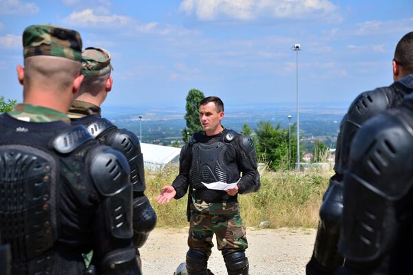 În exclusivitate pentru Sputnik: Militarii moldoveni în Kosovo despre riscurile misiunii În exclusivitate pentru Sputnik: Militarii moldoveni în Kosovo despre riscurile misiunii - Sputnik Moldova