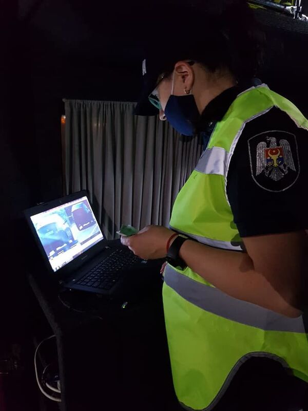 Noapte albă în sudul țării: Poliția a organizat filtre rutiere - ce au pățit unii șoferi Noapte albă în sudul țării: Poliția a organizat filtre rutiere - ce au pățit unii șoferi - Sputnik Moldova