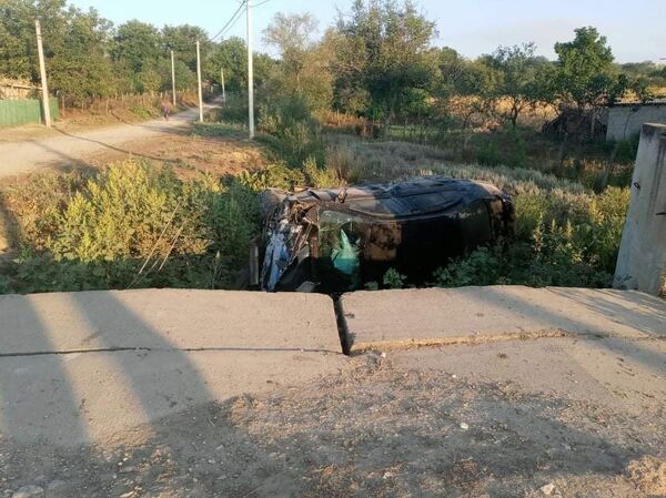 Fără permis de conducere și băut la volan: Un tânăr din Nisporeni a provocat un accident - Sputnik Moldova