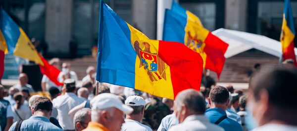 Протест комбатантов перед зданием правительства Молдовы Протест комбатантов перед зданием правительства Молдовы - Sputnik Молдова