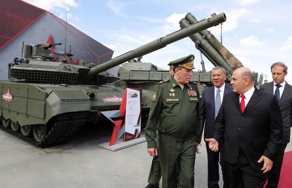 Premierul rus Mihail Mișiustin vizitează expoziția celor mai noi unități militare, la Forumul tehnico-militar internațional (IMTF) Army-2020 din parcul militar Patriot
 - Sputnik Moldova