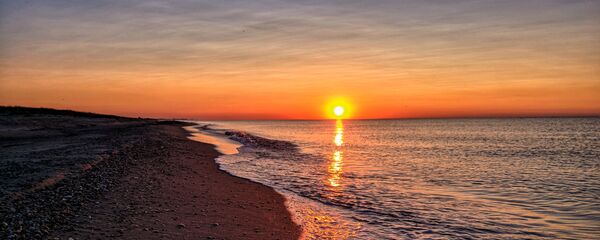 Закат на Черном море Закат на Черном море - Sputnik Moldova